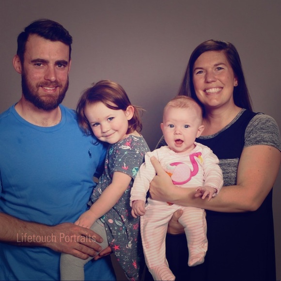 Meet your Posher, Amanda - Picture 5 of 5